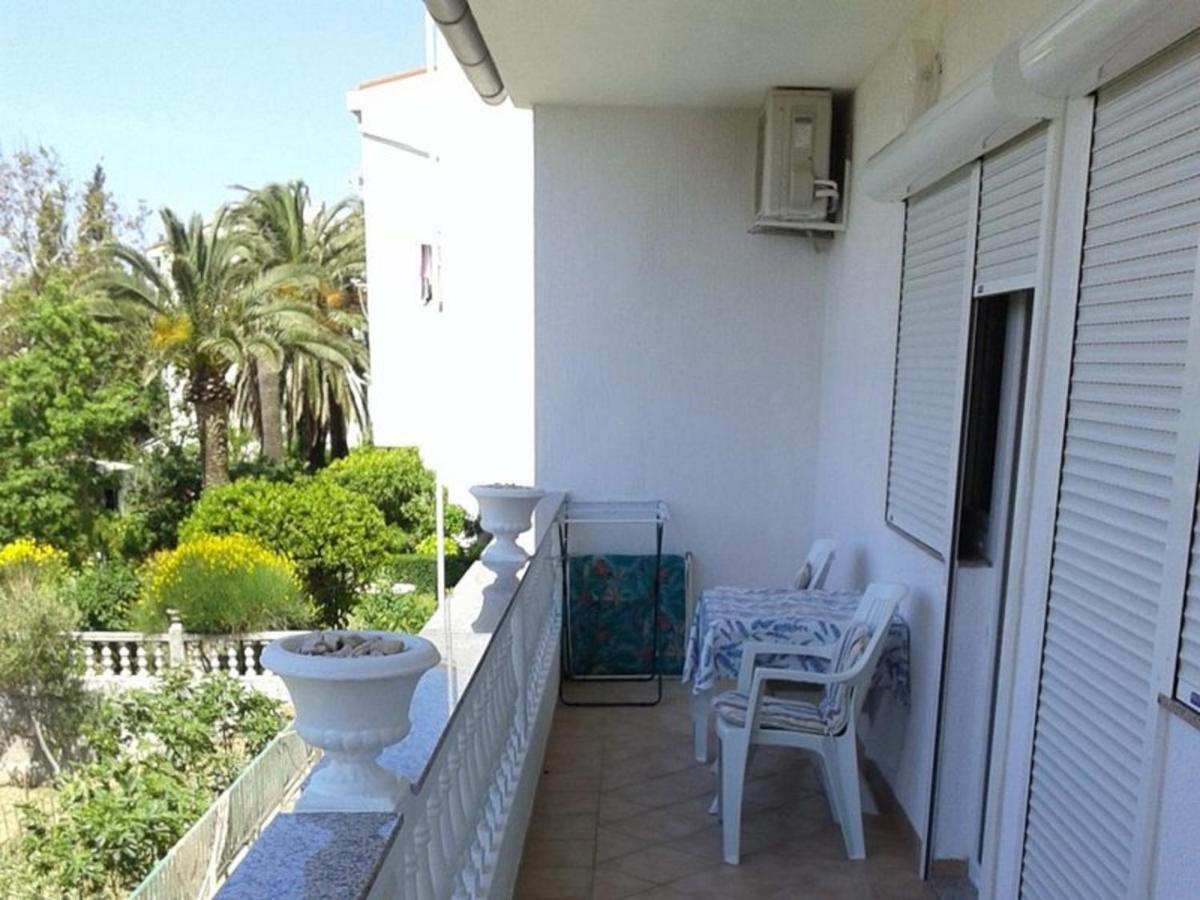 Lovely Meta Apartments Palit Esterno foto