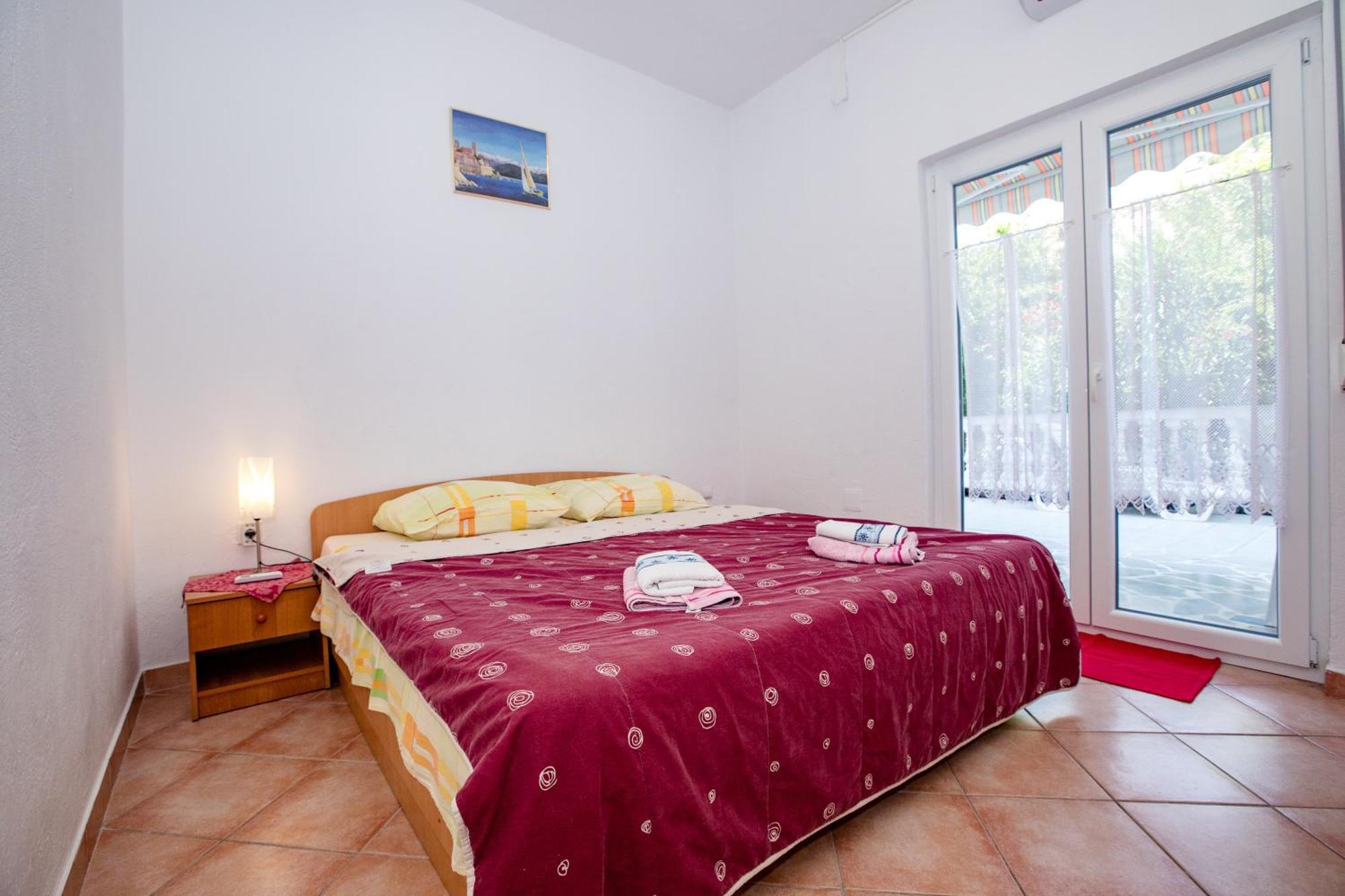 Lovely Meta Apartments Palit Esterno foto