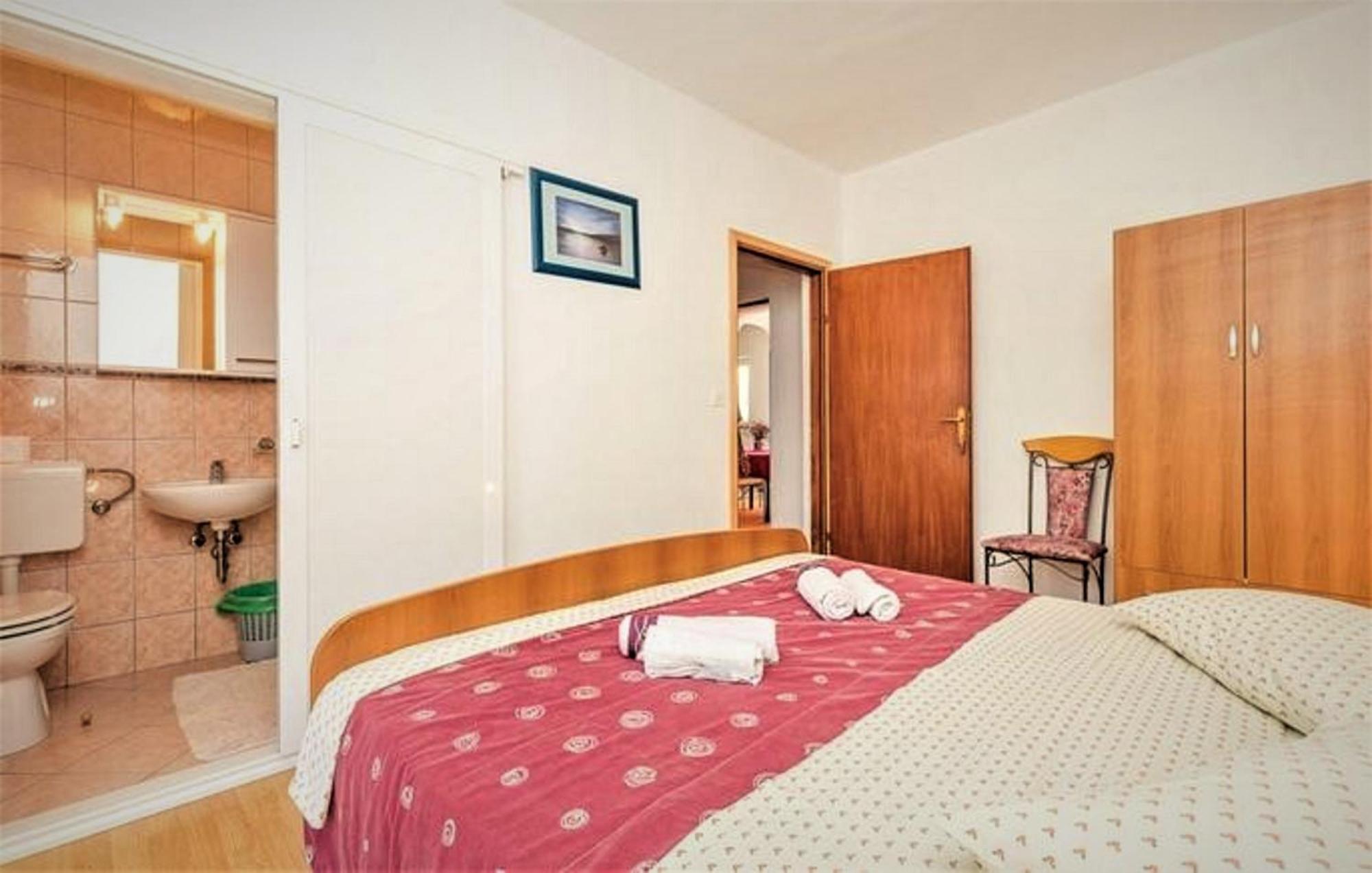Lovely Meta Apartments Palit Esterno foto