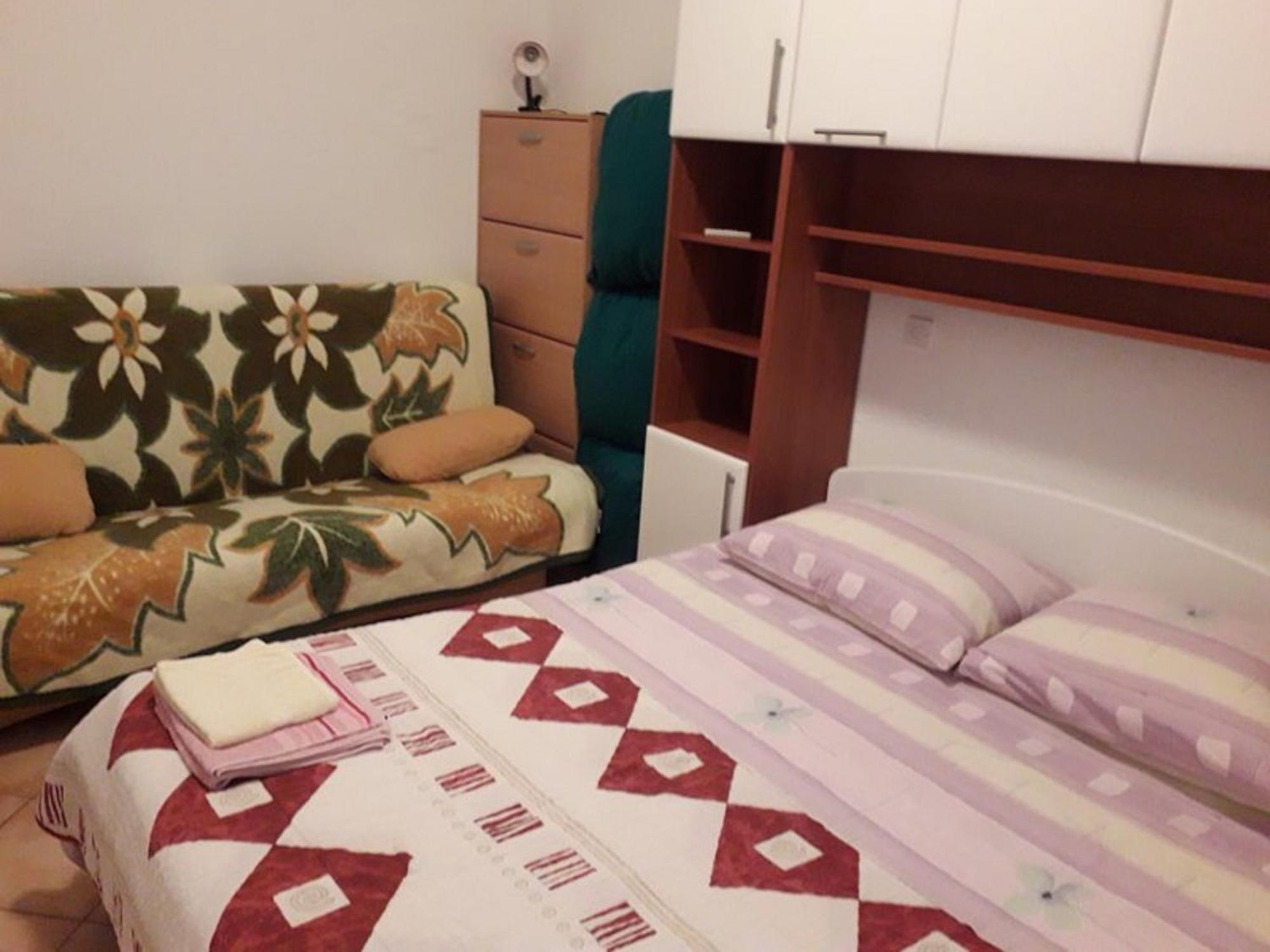 Lovely Meta Apartments Palit Esterno foto